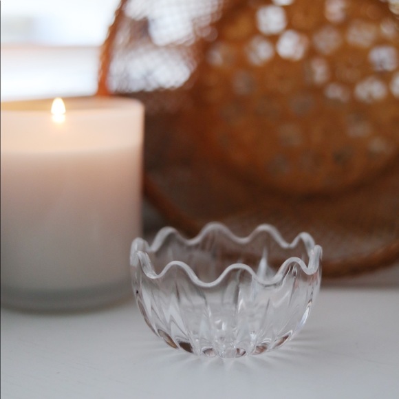 Vintage Cut Crystal Starburst Scalloped Edge Dish - Picture 3 of 7